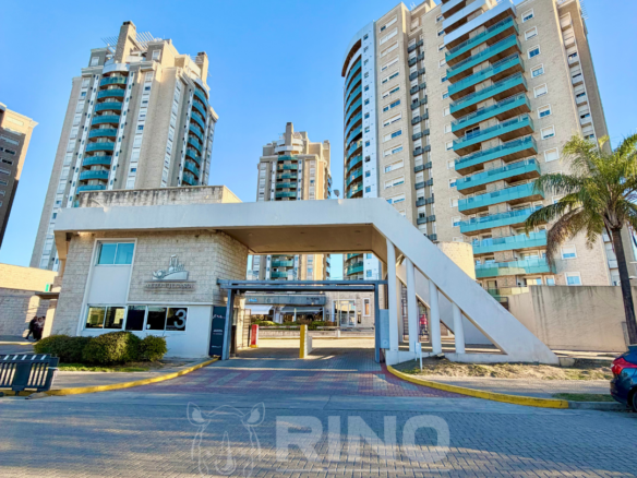 Cochera en Alto Villa Sol – GAMA