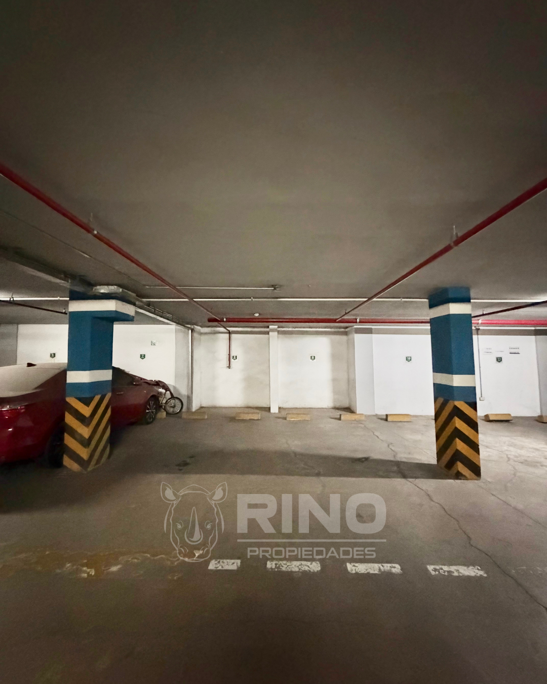 Cochera en Alto Villa Sol – GAMA