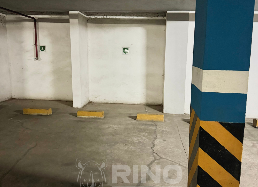 Cochera en Alto Villa Sol – GAMA