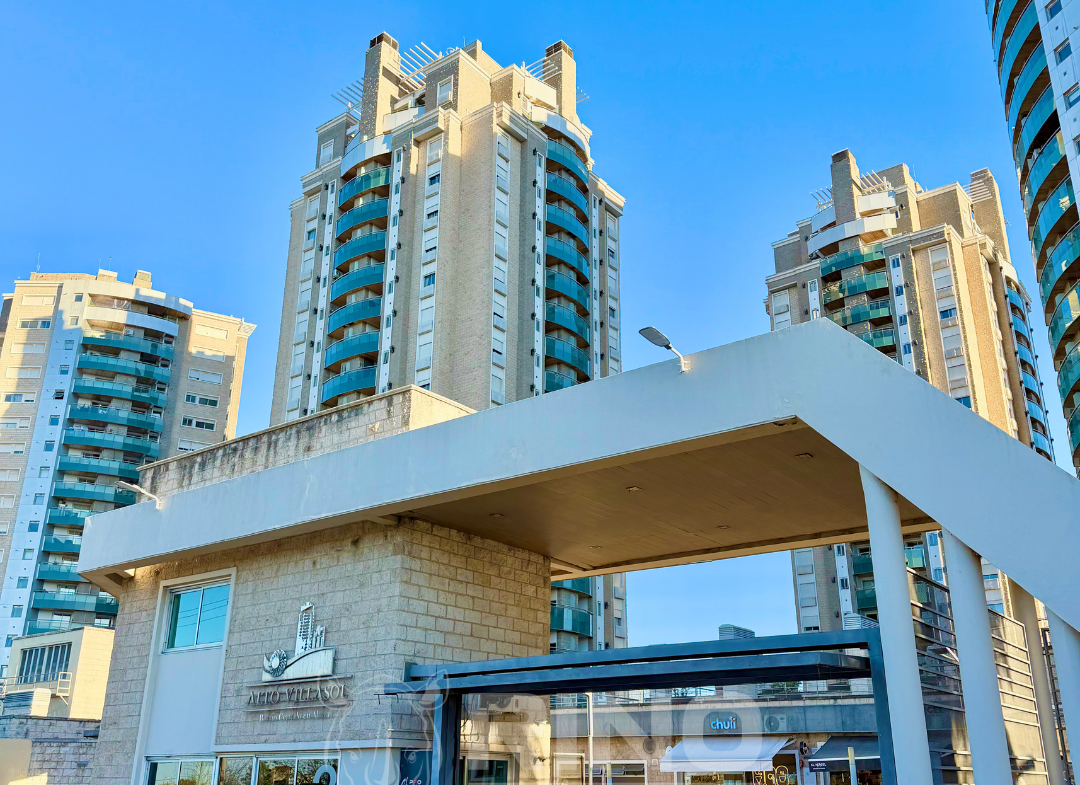 Cochera en Alto Villa Sol – GAMA