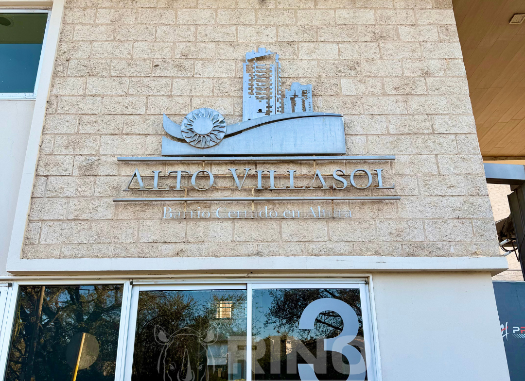 Cochera en Alto Villa Sol – GAMA