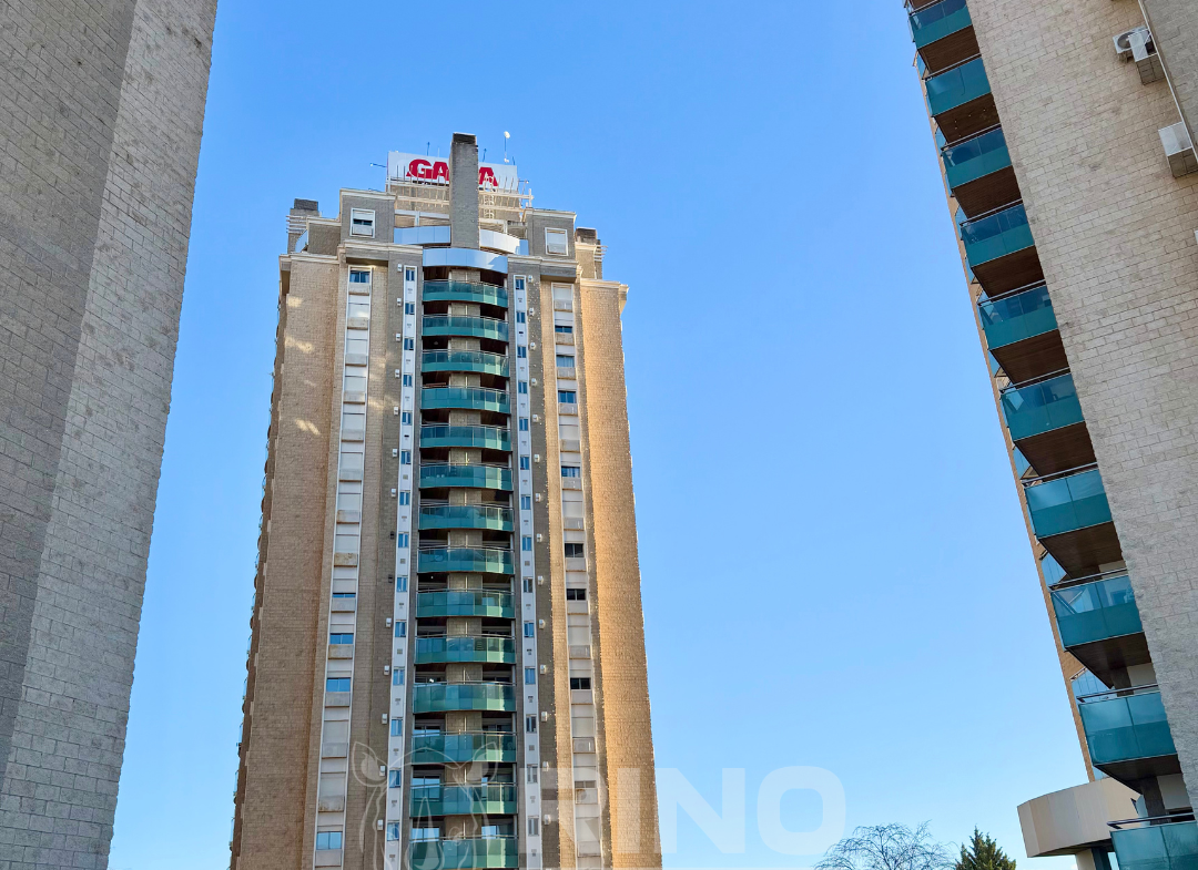 Cochera en Alto Villa Sol – GAMA