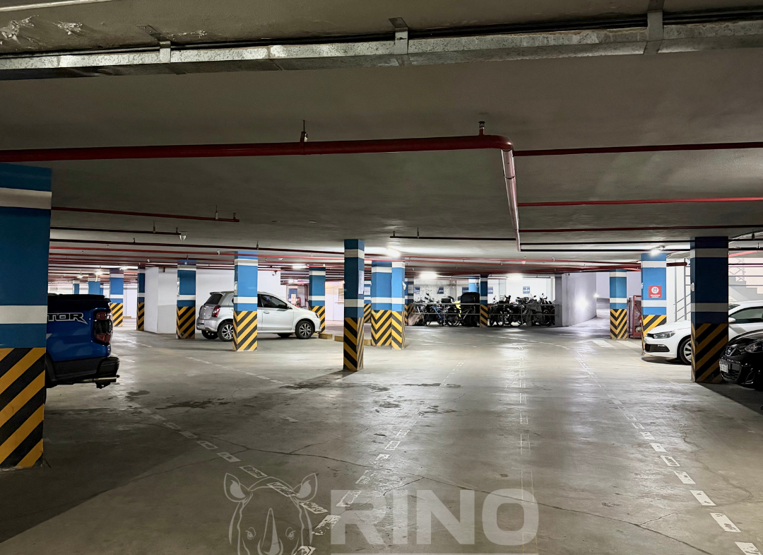 Cochera en Alto Villa Sol – GAMA